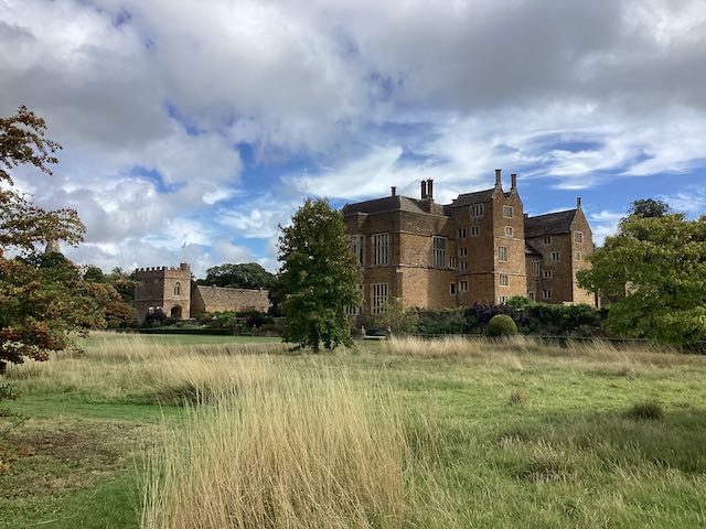 Broughton castle